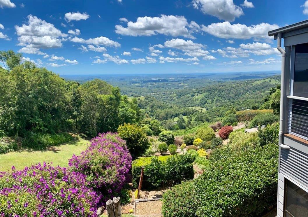 Flaxton Garden Home With Spectacular Coastal Views Montville Dış mekan fotoğraf